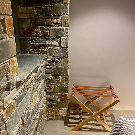 Ej Boutique Appartement Milína